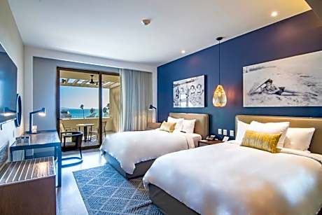 Deluxe Plus Two Double Beds with Sea View