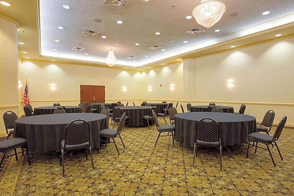 Pear Tree Inn St. Louis Convention Center