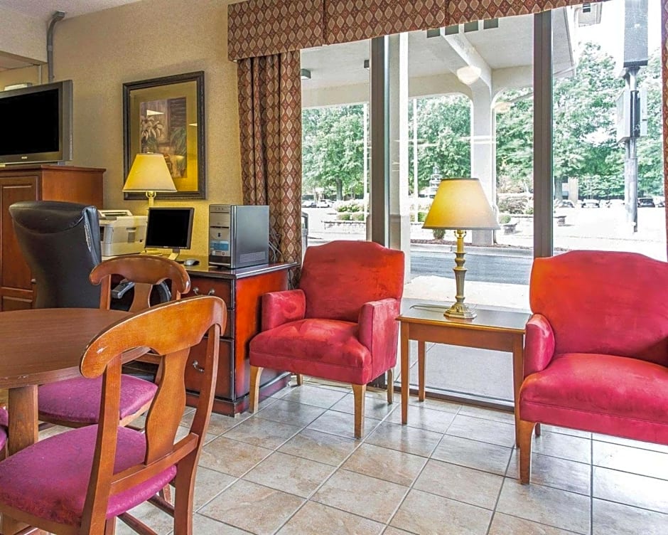 Quality Inn University