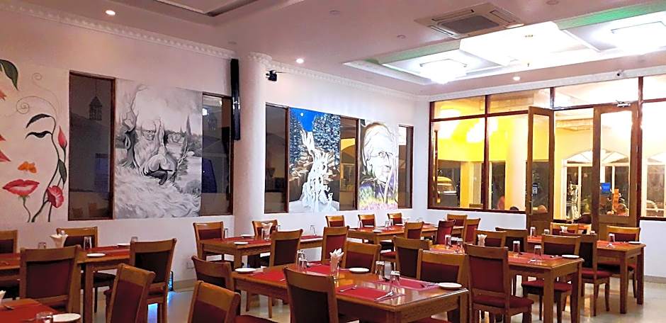 Tilko Jaffna City Hotel