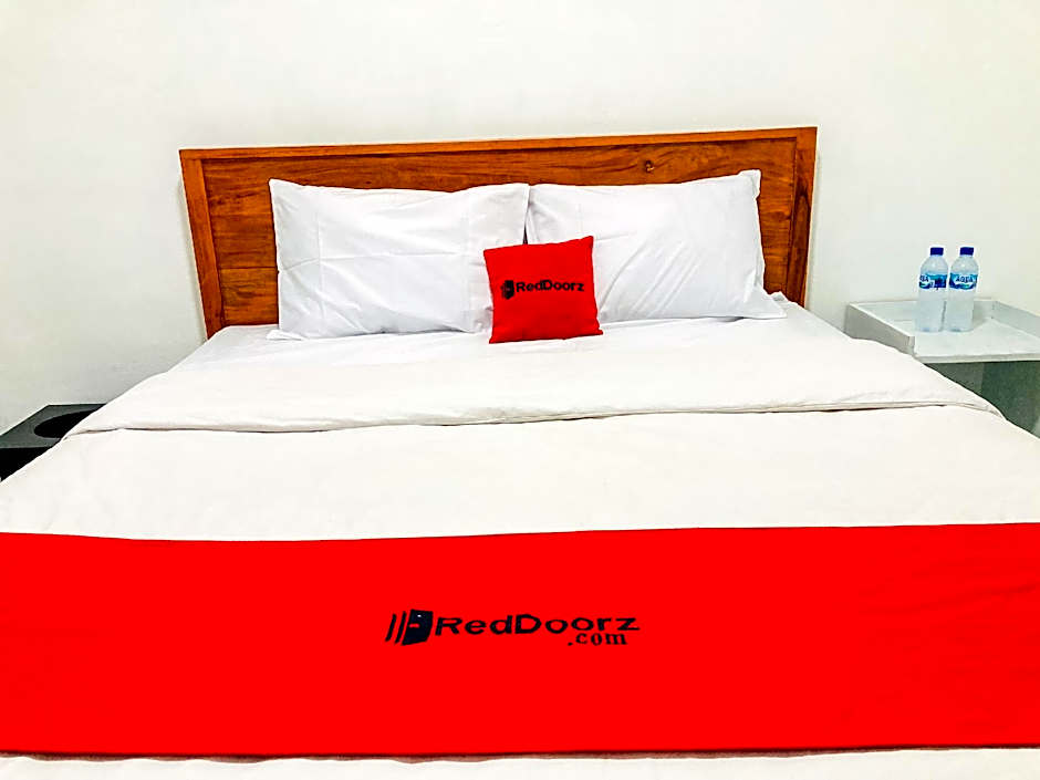 RedDoorz Syariah Near UMY Yogyakarta 2