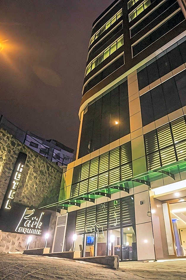 Park Square Hotel