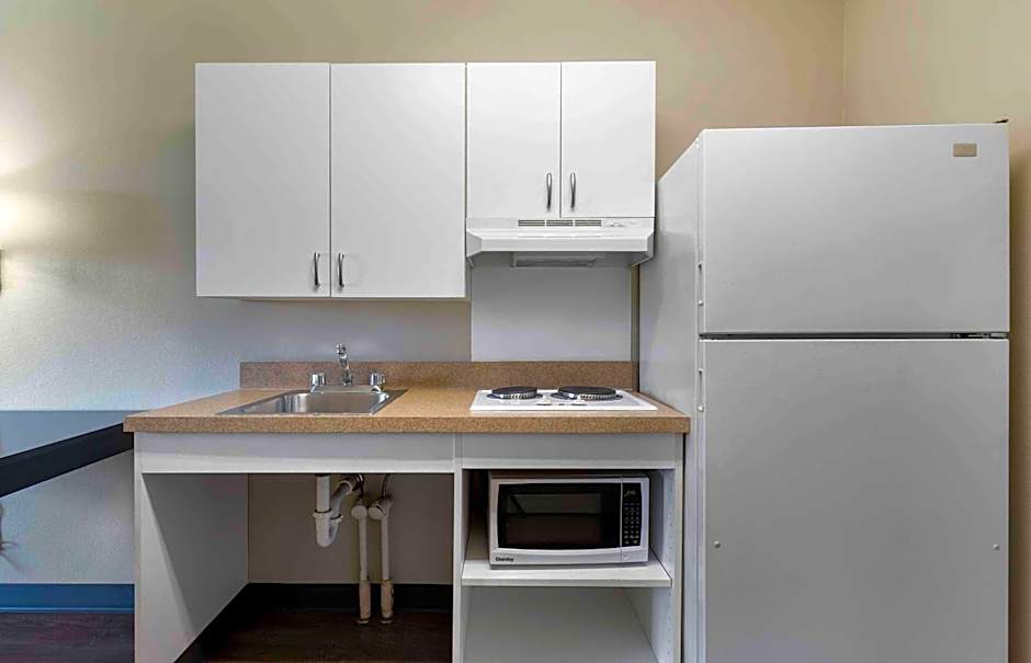 Extended Stay America Select Suites - Chicago - Hanover Park