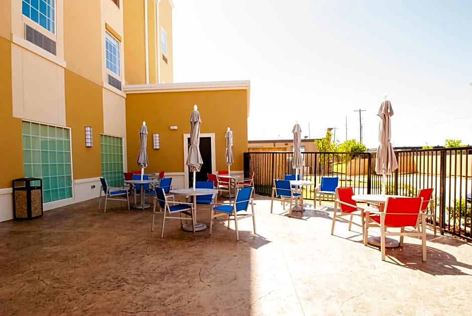 Holiday Inn Express & Suites Stillwater - University Area By IHG