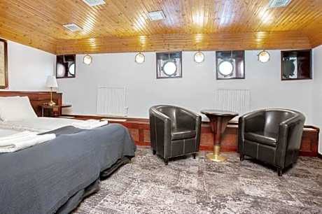 Double Superior (1 Double Bed)