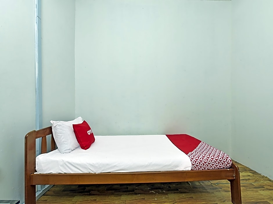 SPOT ON 90181 Cz Classic Hotel