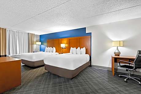 Queen Room with Two Queen Beds - Non-Smoking