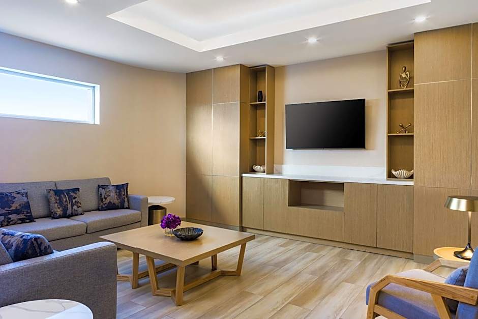 Delta Hotels by Marriott Ontario Airport