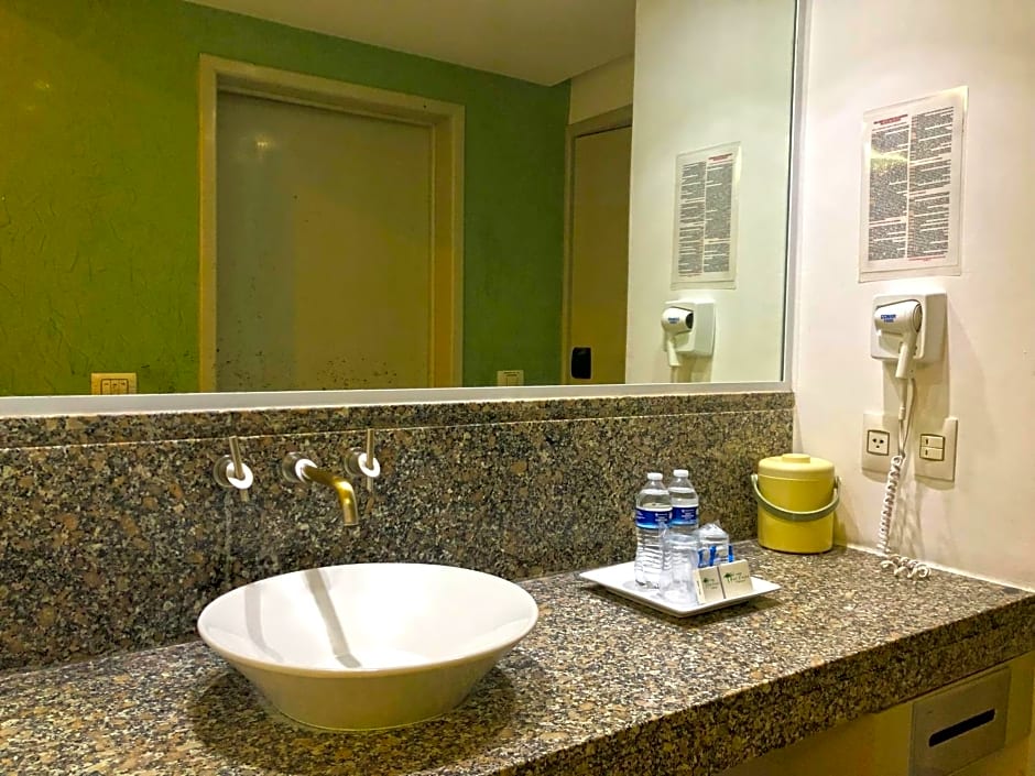 Hotel Los Cocos Chetumal