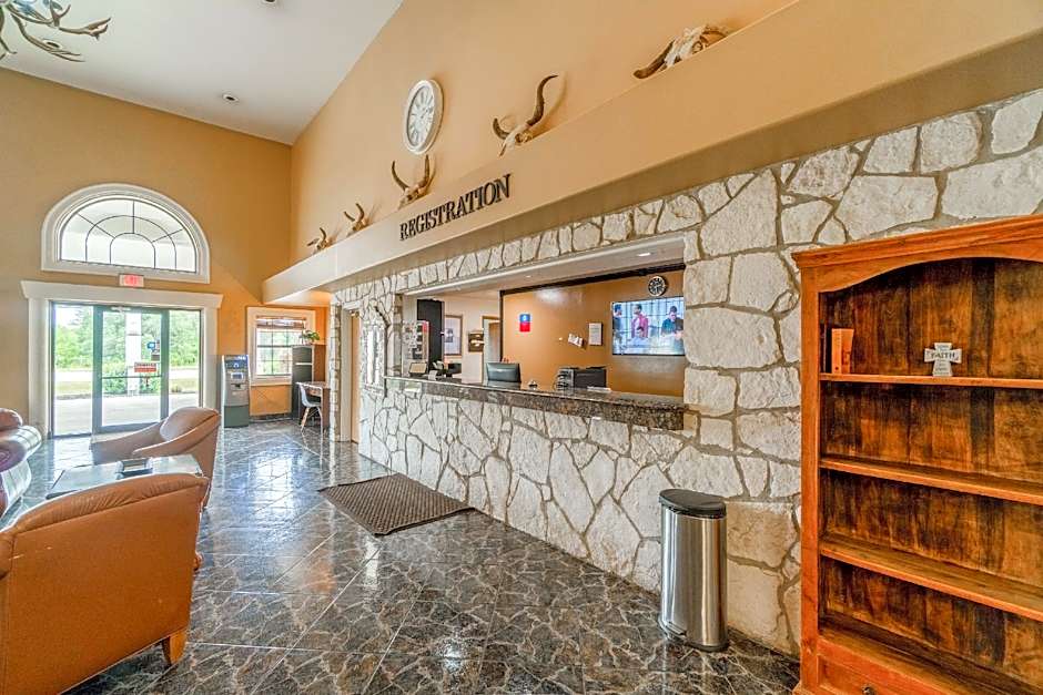 Texan Inn By OYO Beeville US-181