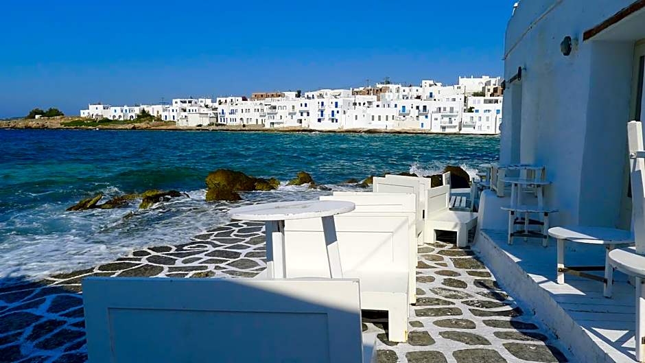 Elena Studios & Apartments