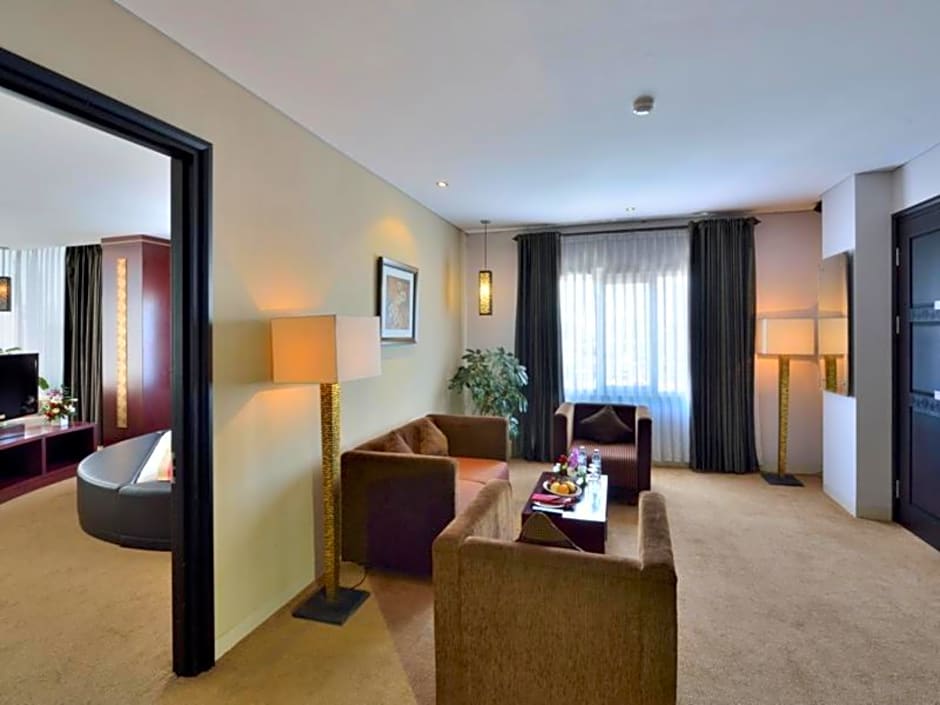 Gino Feruci Kebon Jati Bandung