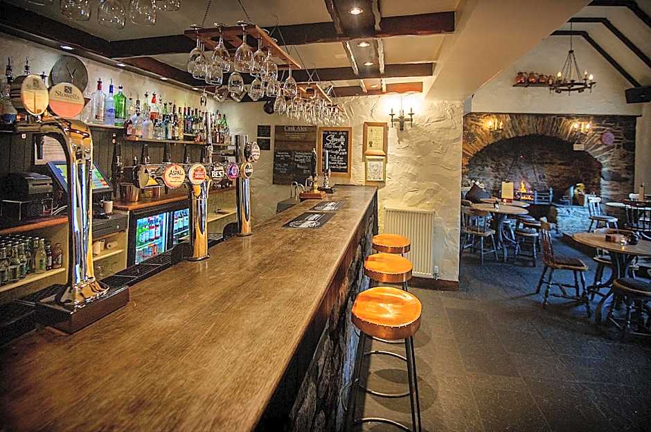 The Falls Of Dochart Inn