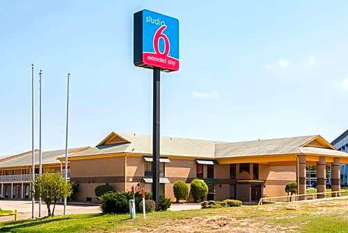 Studio 6 Texarkana