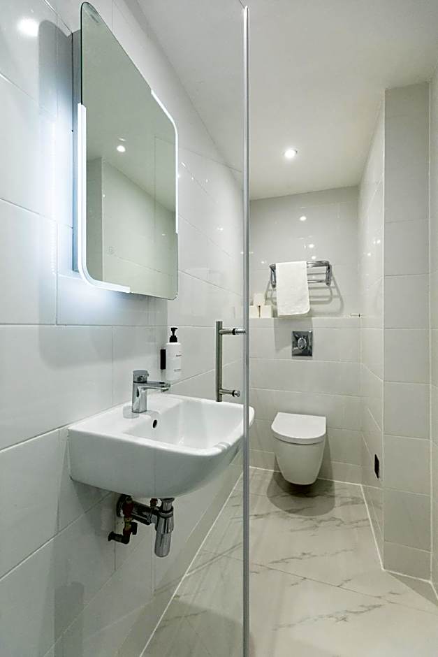 The Chapter Hotels - J Hyde Park