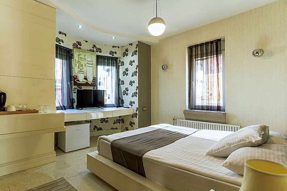 Blackmoon Villa Hotel 