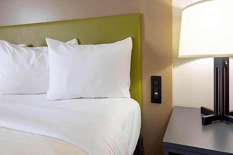 Country Inn & Suites by Radisson, Fargo, ND