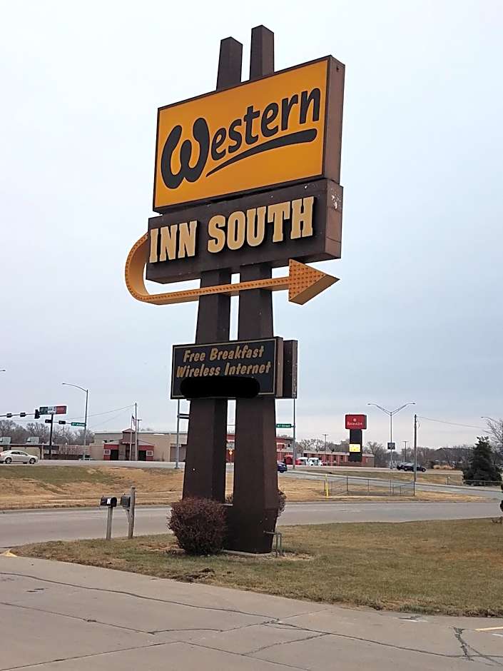 Photo 1 of 22 of Western Inn South
