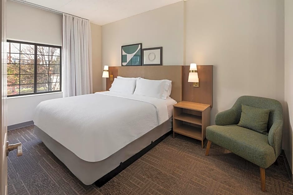 Staybridge Suites Minneapolis-Maple Grove