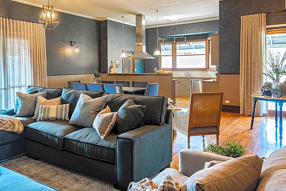 Dal Zotto Homestead & Petite Retreats
