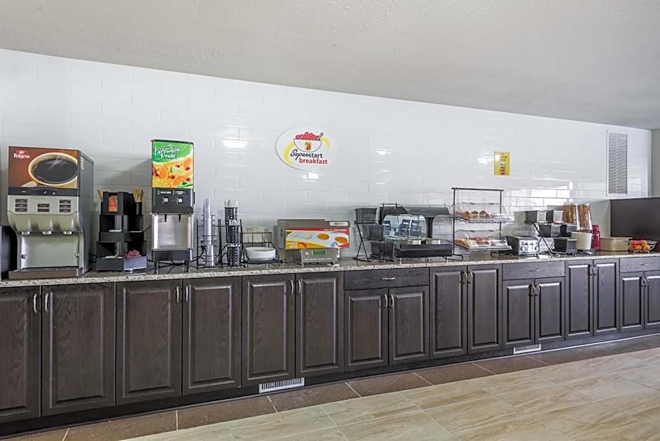 Super 8 by Wyndham Grande Prairie