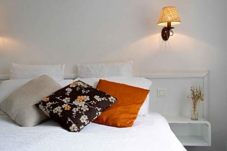 Double or Twin Room with City View