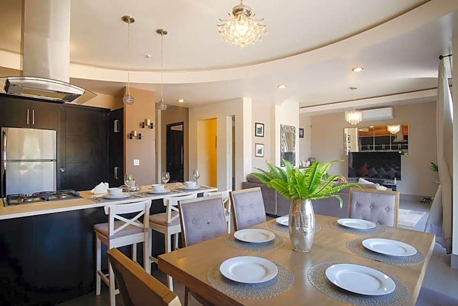 Casa Todos Santos with Gated Parking at Casas Sanblu