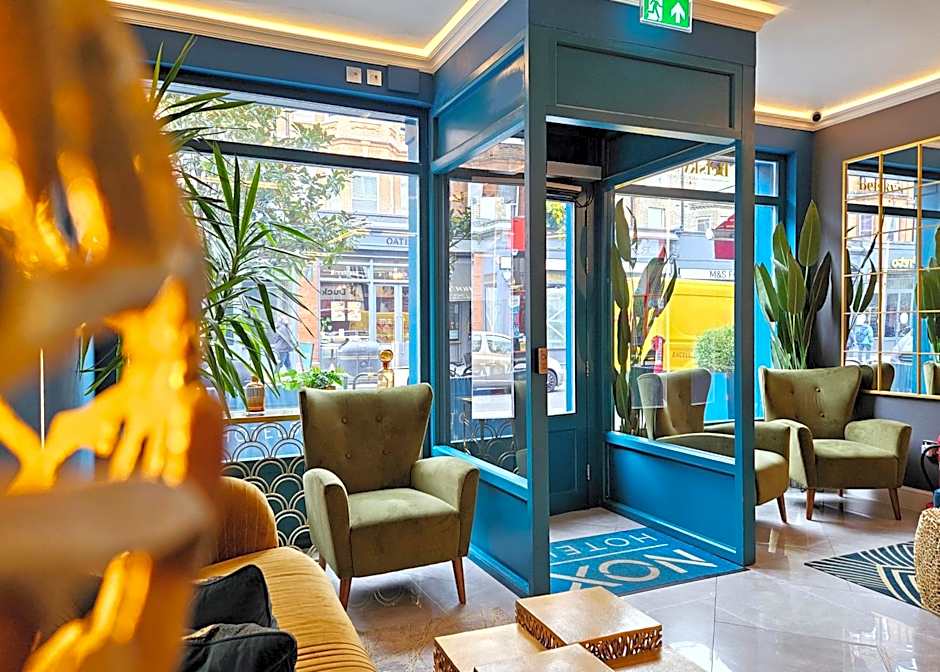 Royal Hyde Park Hotel