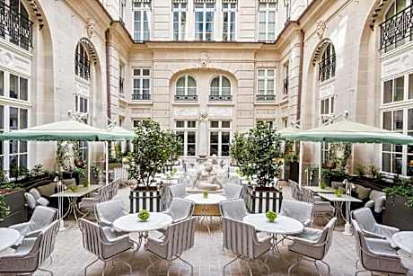 Hotel De Crillon