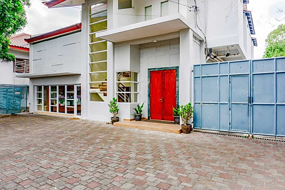 RedDoorz near Jogja City Mall 4