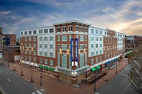 Hampton Inn By Hilton Portland/Downtown-Waterfront