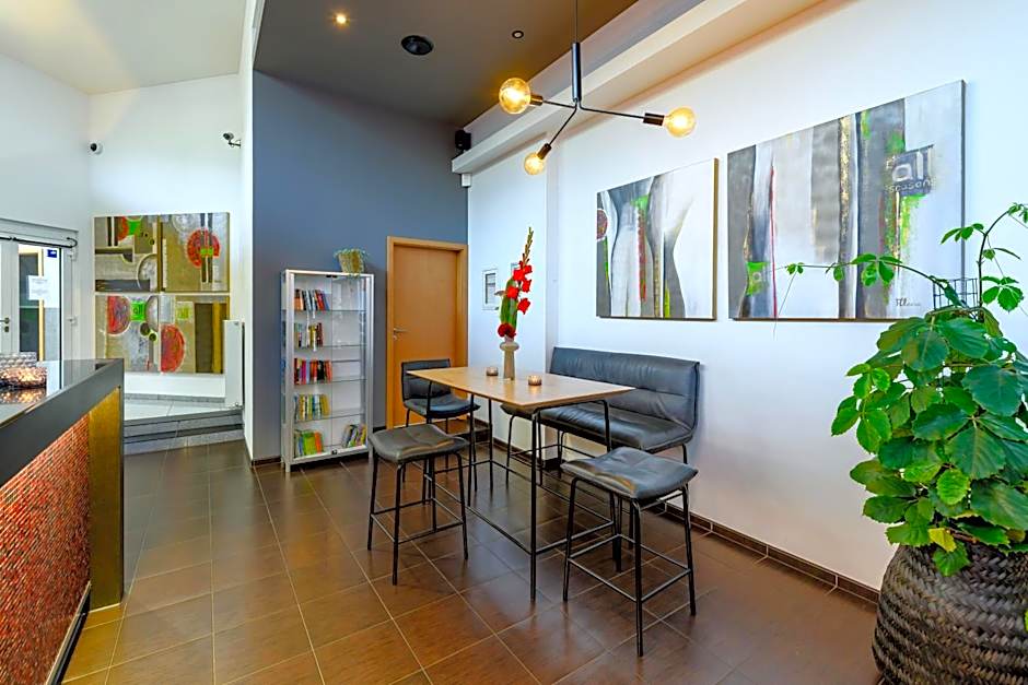 SleepinRoomz Boutique Hotel