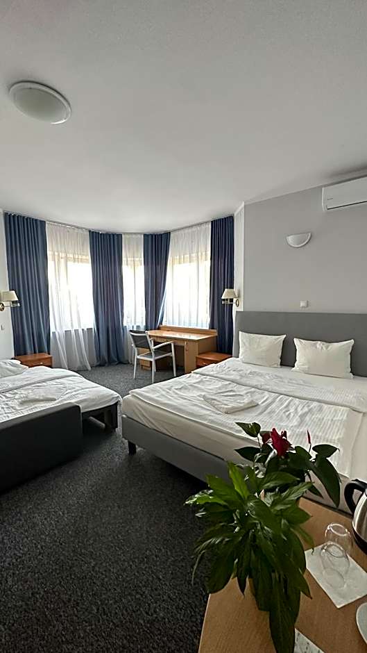 Lezzet PG B&B &TurkishRestaurant