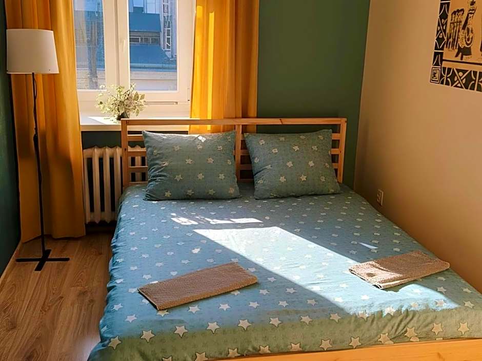 Hostel Oliwka - Metro Świętokrzyska