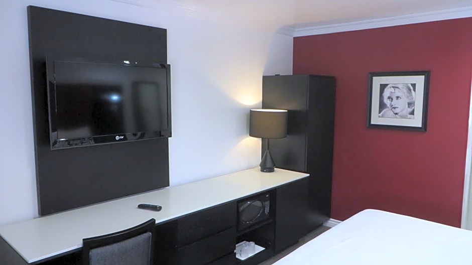 Legend Hotel Hollywood
