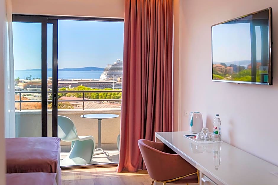 Hotel Luxe