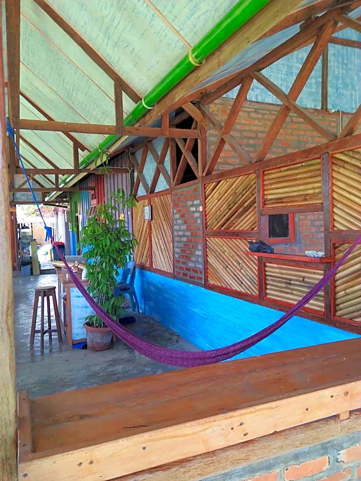 Salty Dog Hostel