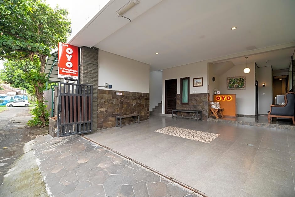 OYO 2438 D'Tamblingan Guesthouse