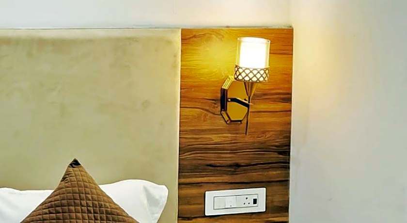 OYO Hotel Kailash Regency