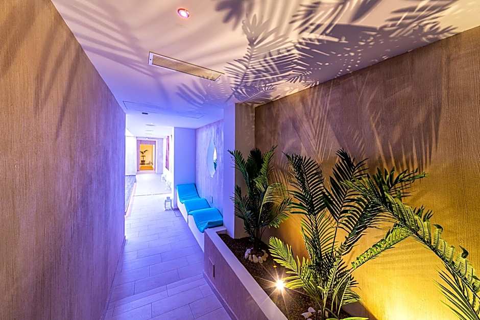 Royal Sunset Hotel & Spa