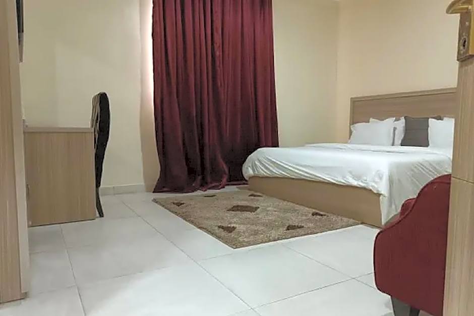 Eleventh House Hotel and Suites