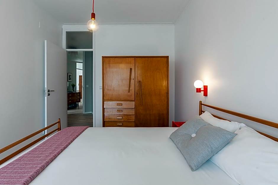 Spacious and Bright City Ap II