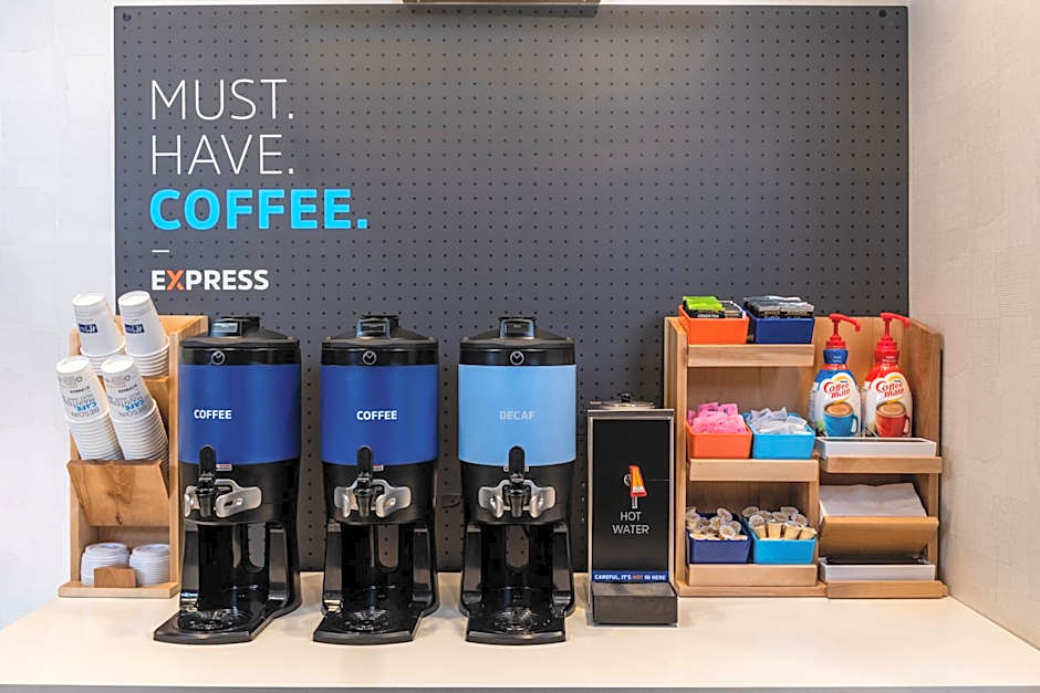 Holiday Inn Express Hotel & Suites North Bay By IHG