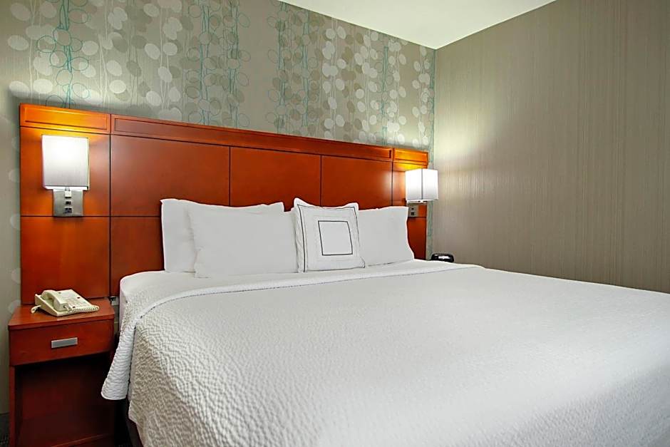 Courtyard by Marriott Oakland Downtown