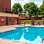 Comfort Suites Outlet Center