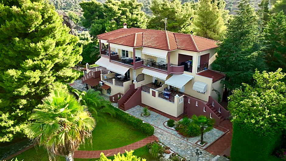 Agrili Apartments & Rooms