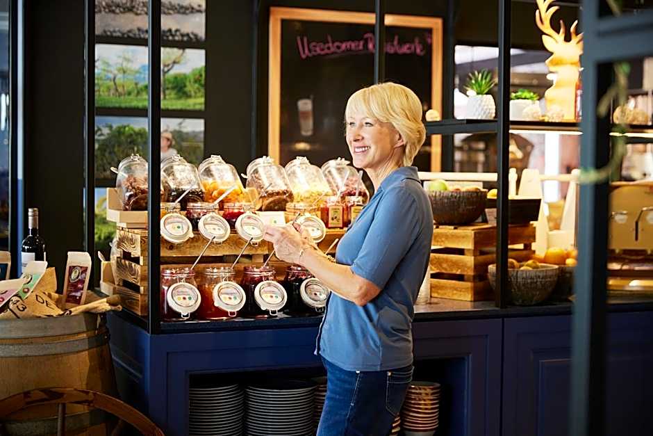 SEETELHOTEL Pommerscher Hof das Wellnesshotel im Herzen der Kaiserbäder mit direktem Zugang zur Wellnessoase Shehrazade