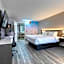 Clarion Pointe