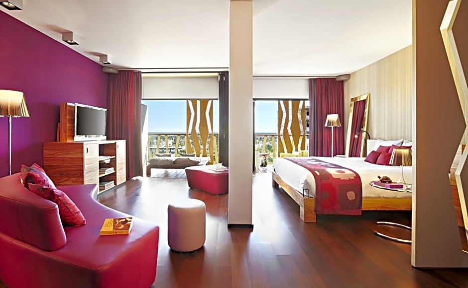 Photo 1 of 10 of Junior Suite with Garden View (Single Use)