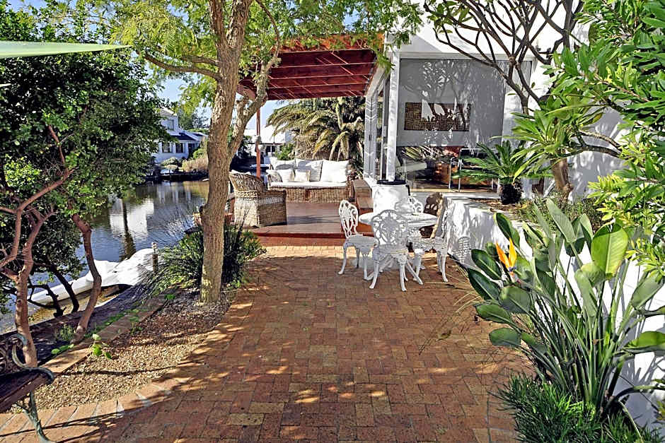 Admiralty Bed & Breakfast